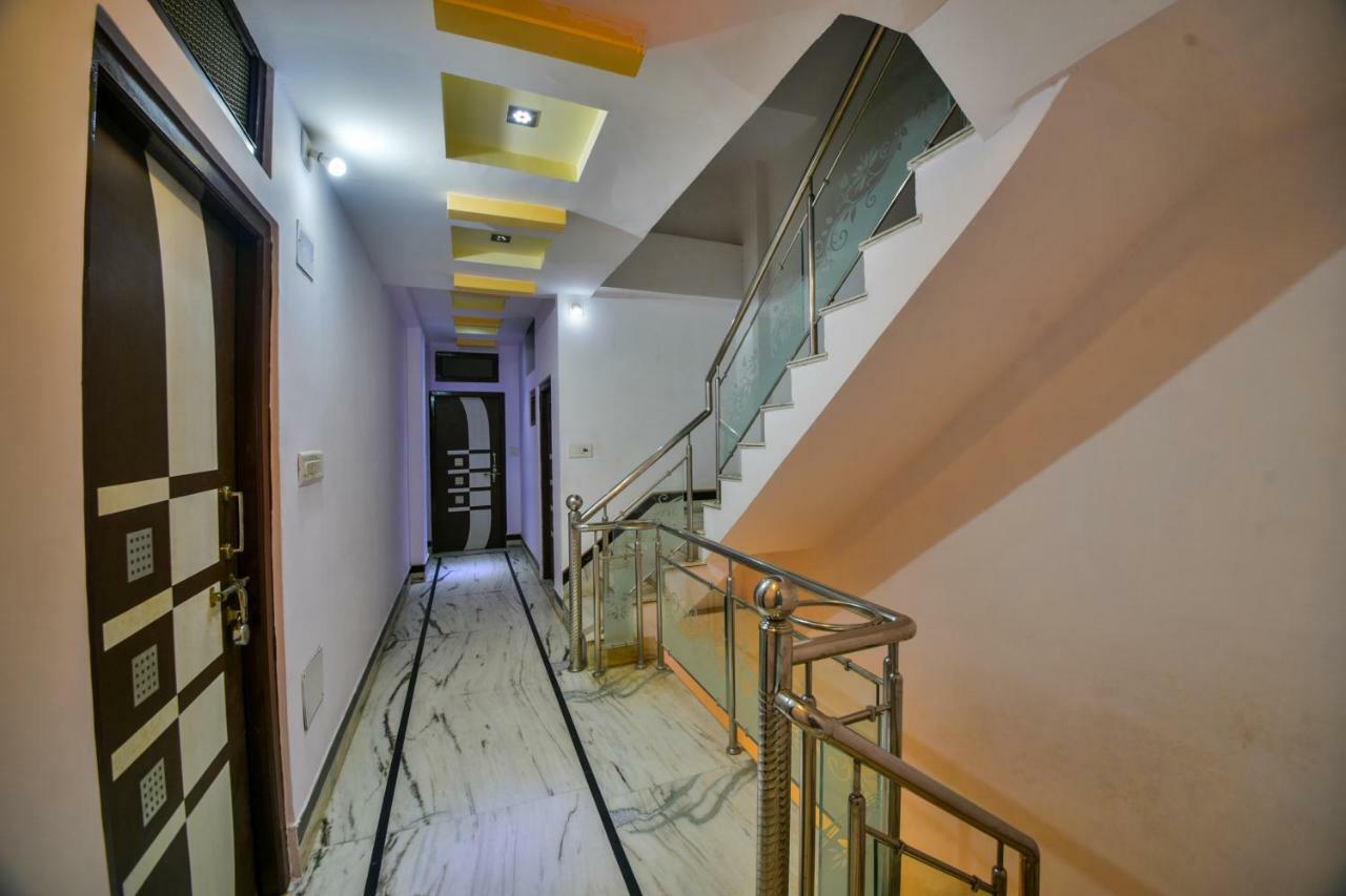 Hotel Vinayaka Натгдвара Екстер'єр фото